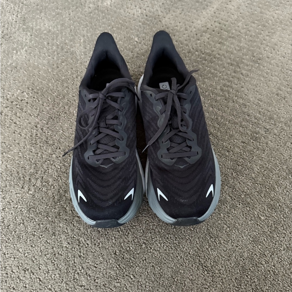Hoka one one Arahi 4 Running shoes